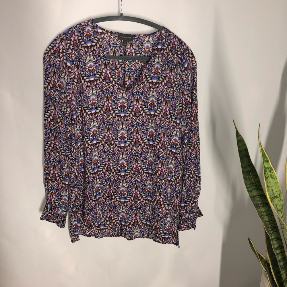 Limited blouse. Size s.